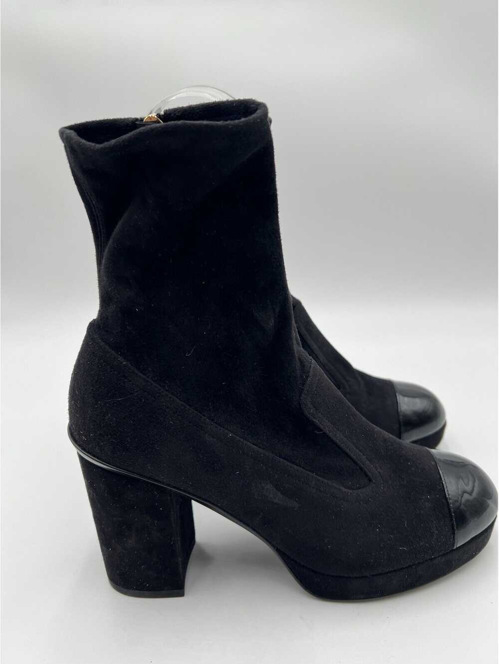 Chanel suede ankle boots with a patent cap toe gold-tone Heart Size 37.5